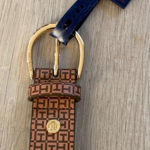 TOMMY HILFIGER reversible belt logo and plain sides size M 34-36 NWT - Picture 7 of 7